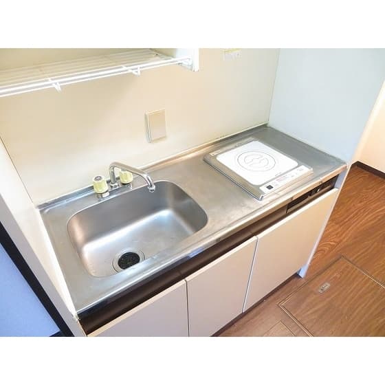 Room image 10