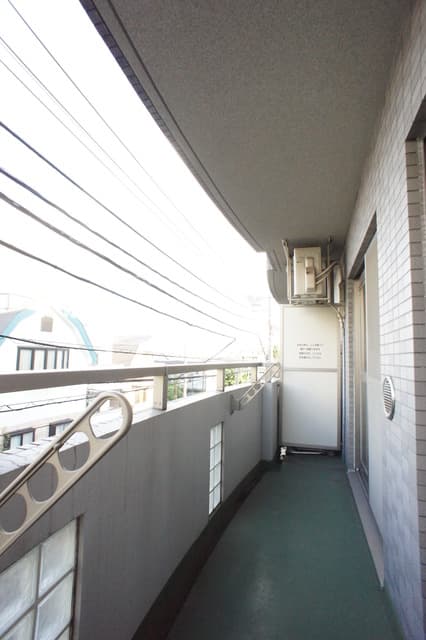 Room image 11