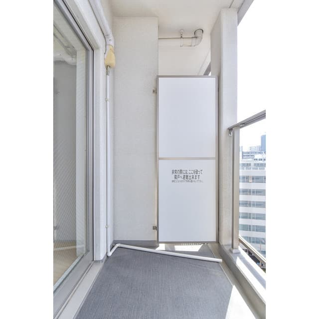 Room image 16