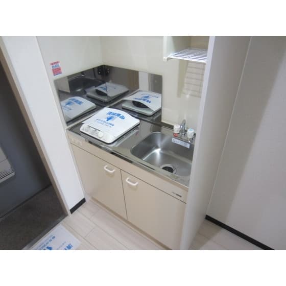 Room image 8