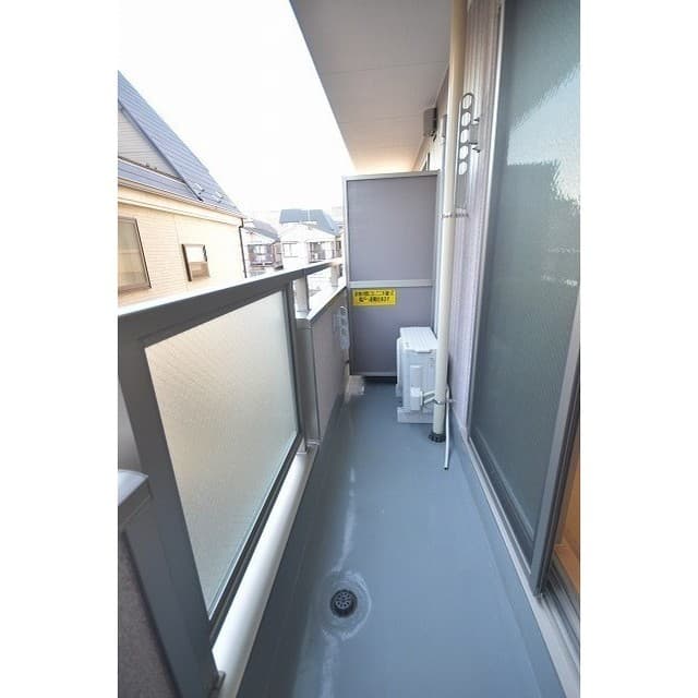 Room image 10