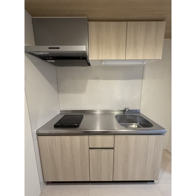 Room image 15