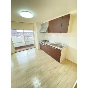 Room image 15
