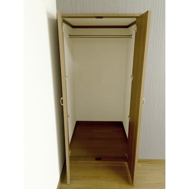 Room image 13