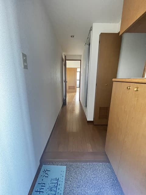 Room image 15