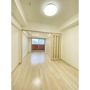 Room image 14