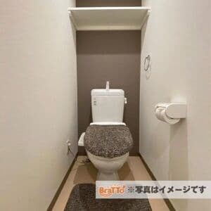Room image 8
