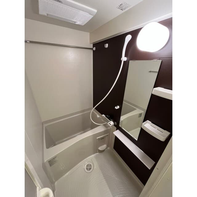 Room image 14