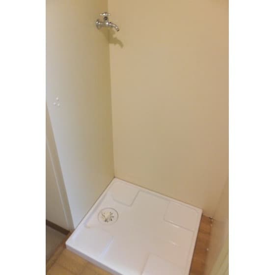 Room image 16