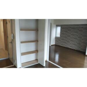 Room image 16