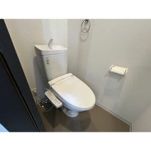 Room image 8