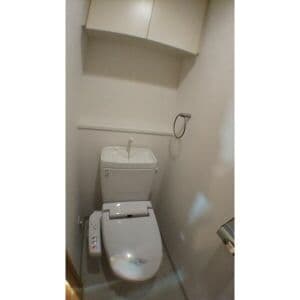 Room image 13