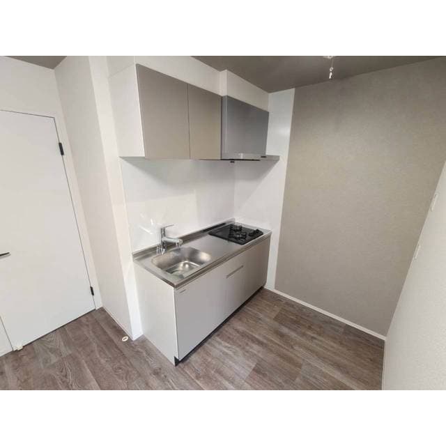Room image 9