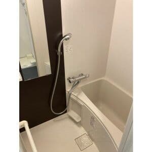 Room image 12