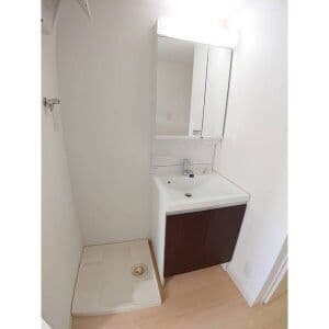 Room image 12