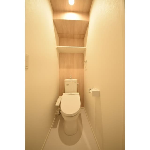 Room image 8