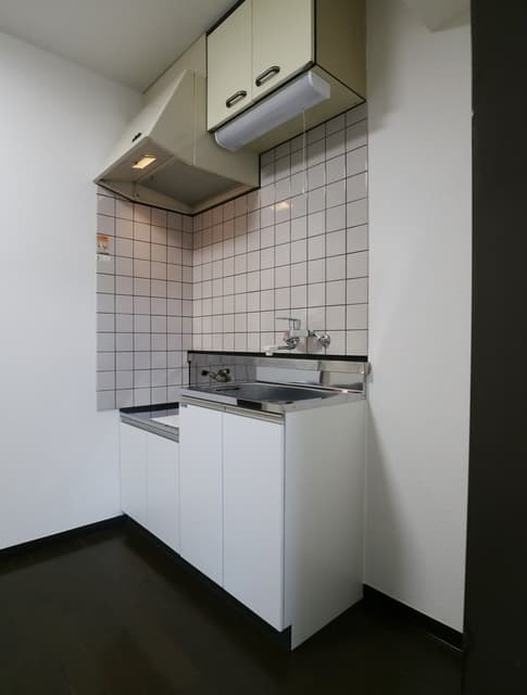 Room image 16
