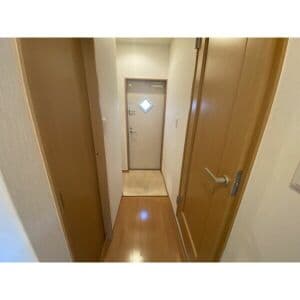 Room image 16