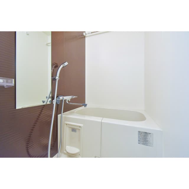 Room image 12
