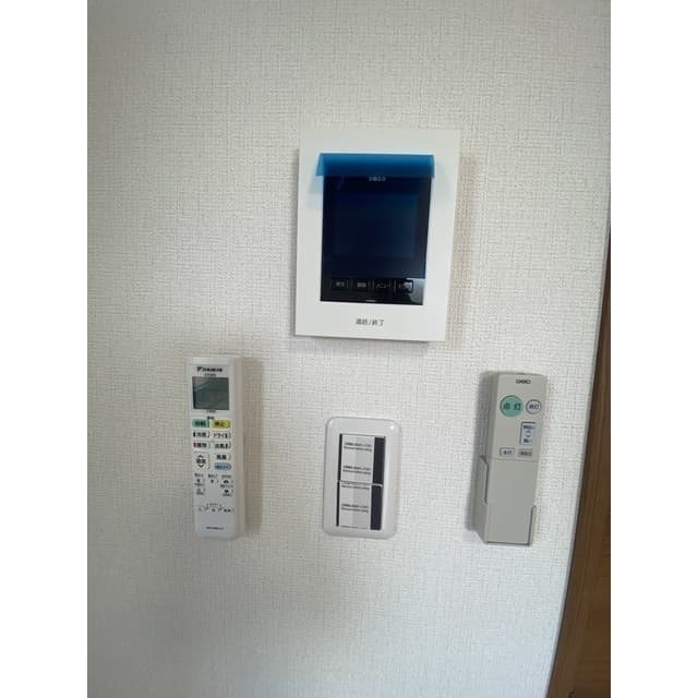 Room image 13
