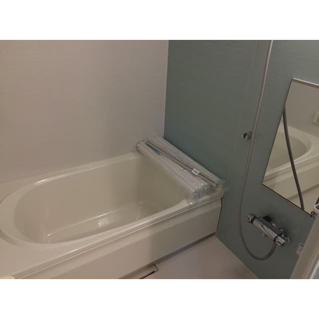 Room image 11