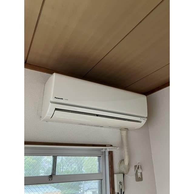 Room image 13