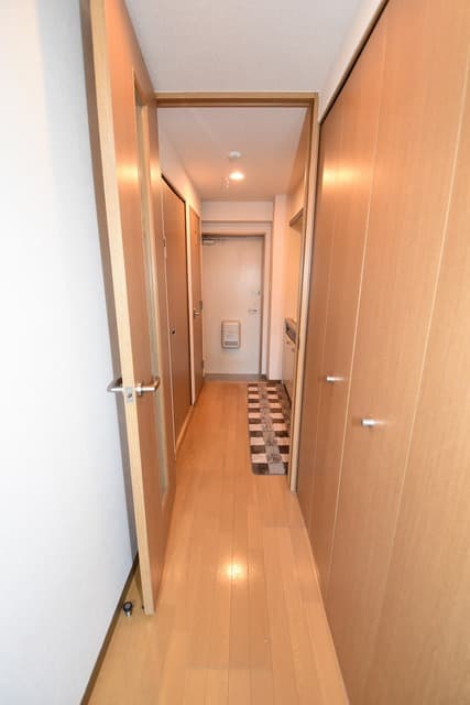 Room image 12
