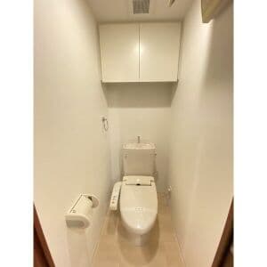 Room image 13