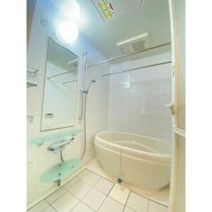Room image 15