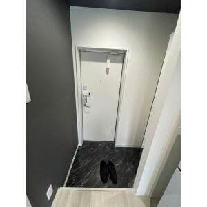 Room image 11