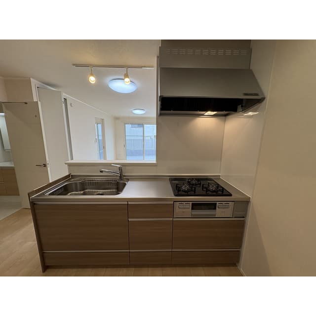 Room image 10