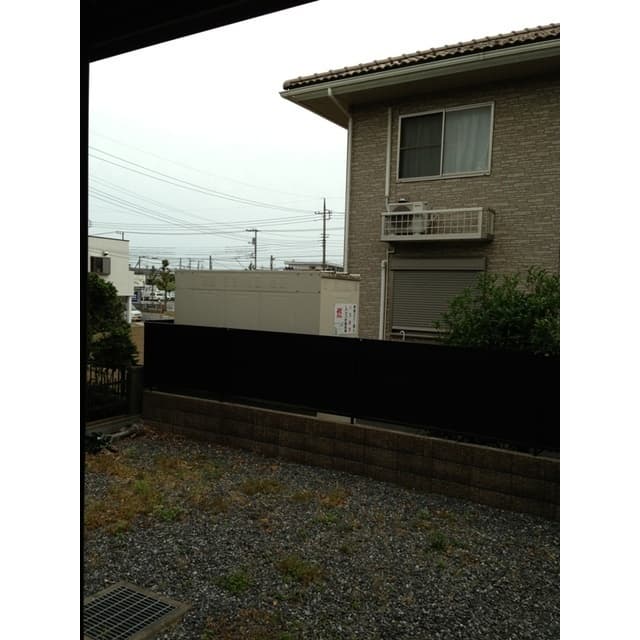 Room image 16