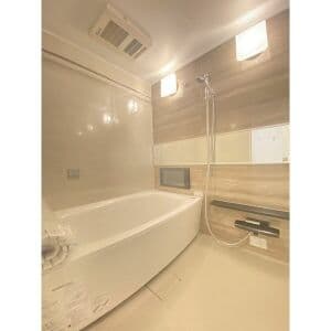 Room image 15