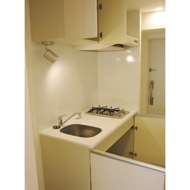 Room image 8