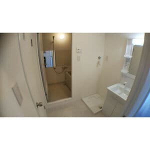 Room image 15