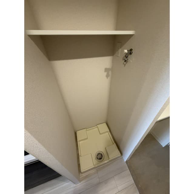 Room image 13