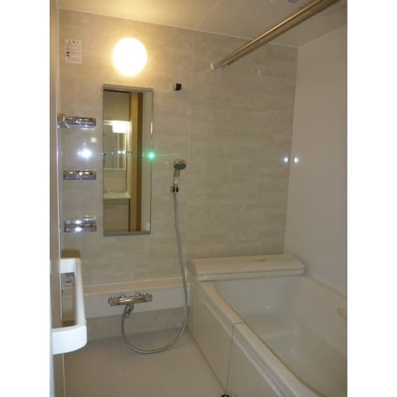 Room image 11
