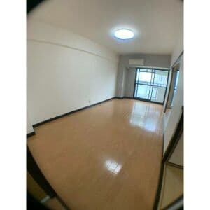 Room image 13