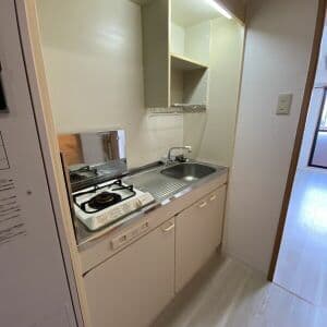 Room image 9