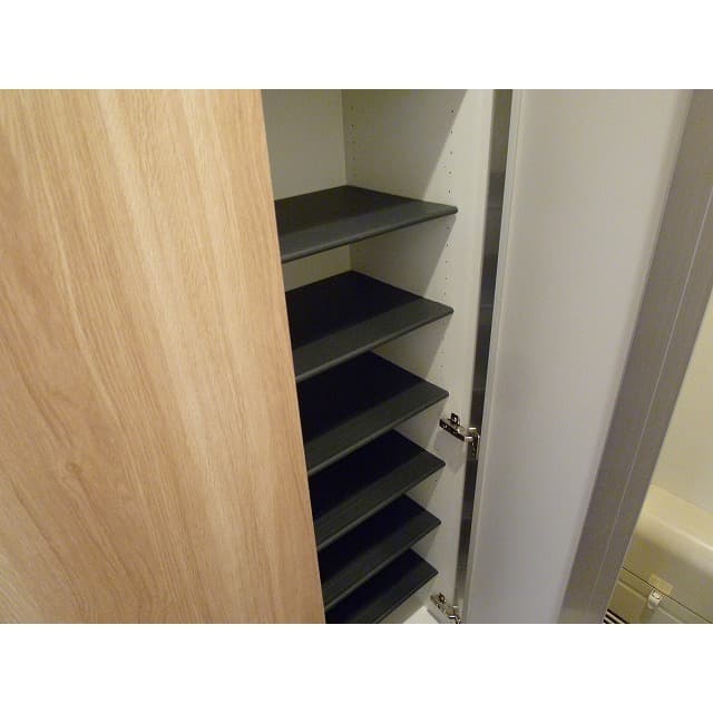 Room image 16