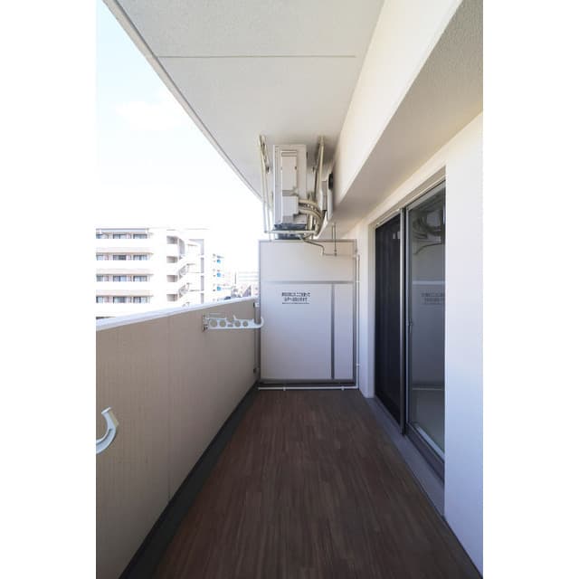 Room image 10
