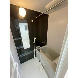 Room image 10
