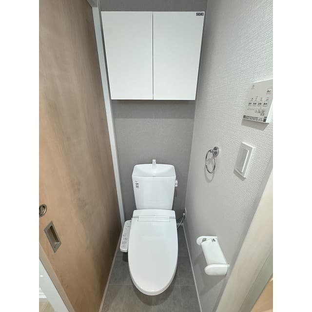 Room image 11
