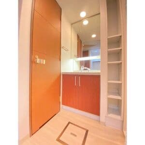 Room image 11
