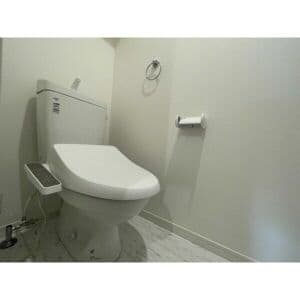 Room image 16