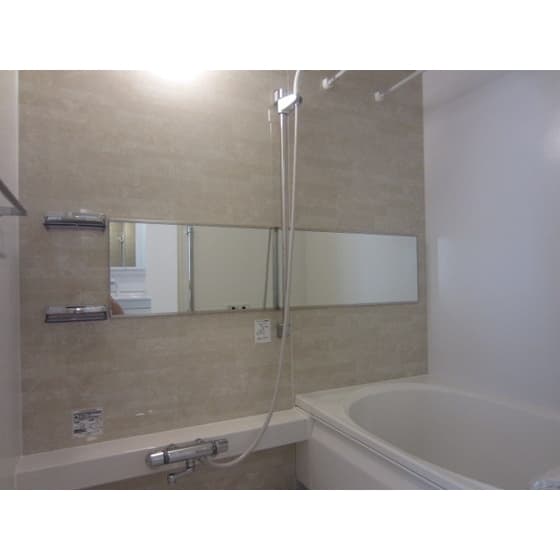Room image 10