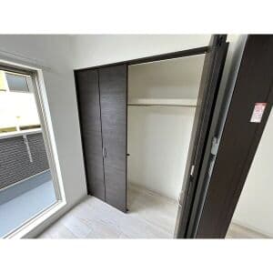 Room image 13