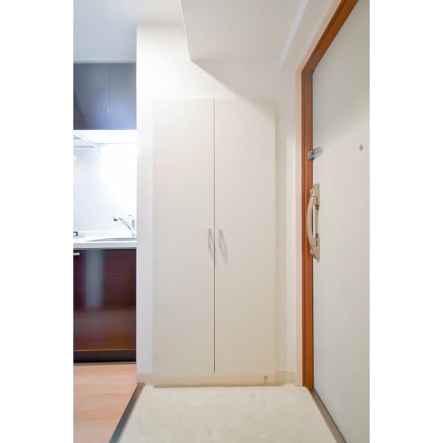Room image 15