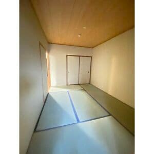 Room image 14