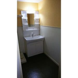 Room image 12